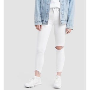 🤍 EUC Levi’s High Rise Skinny Ankle Jeans